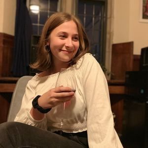 Meet your Posher, Ella